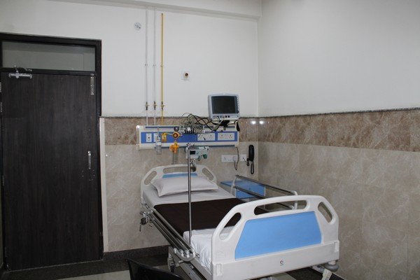Varun Groups - Gallery Surgical ICU