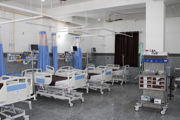 Varun Groups - Gallery Surgical ICU