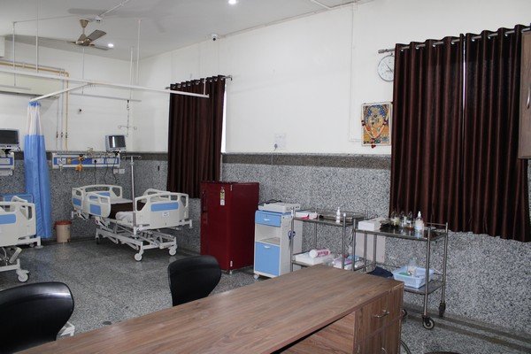 Varun Groups - Gallery Surgical ICU
